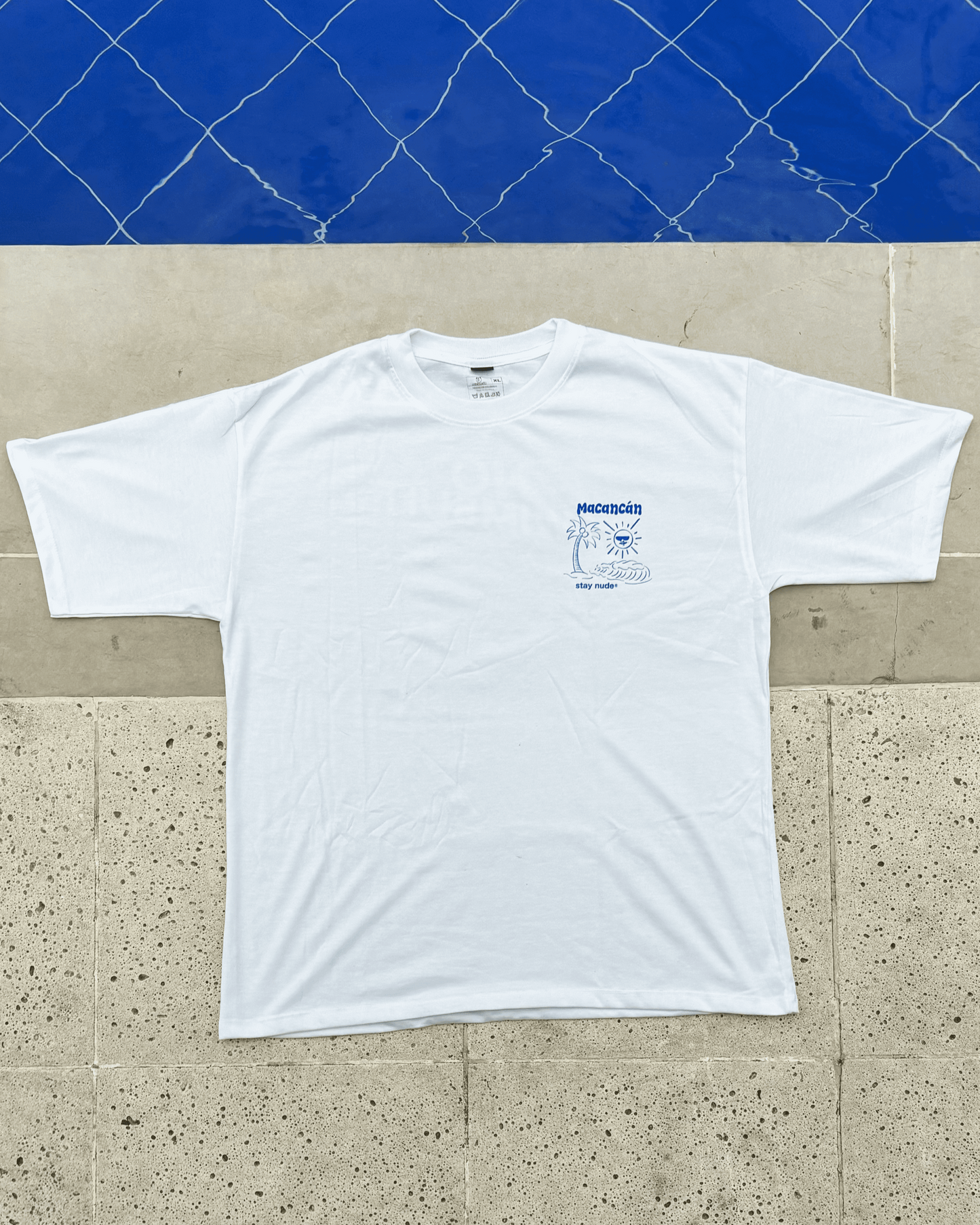Camiseta No Swimsuit
