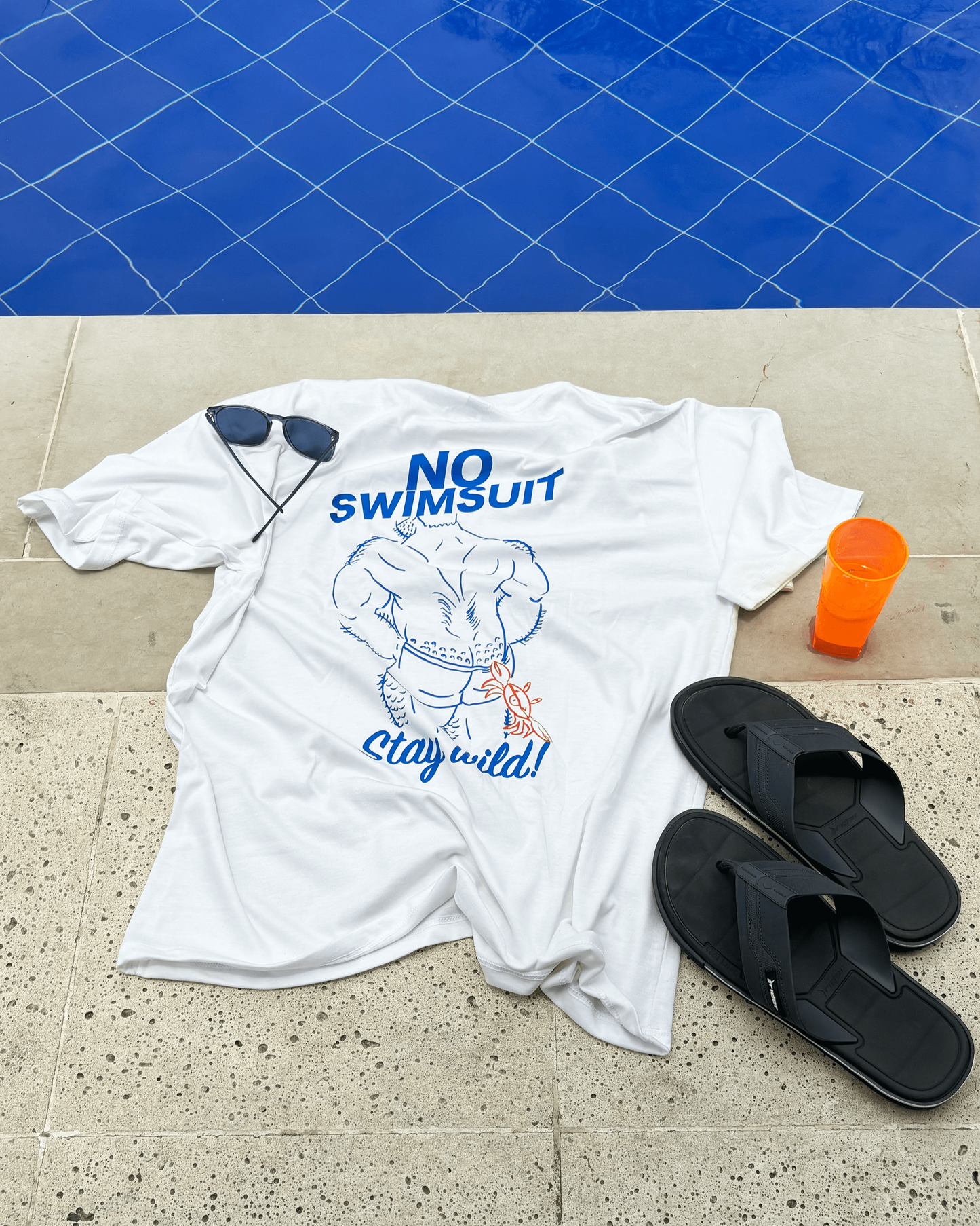 Camiseta No Swimsuit