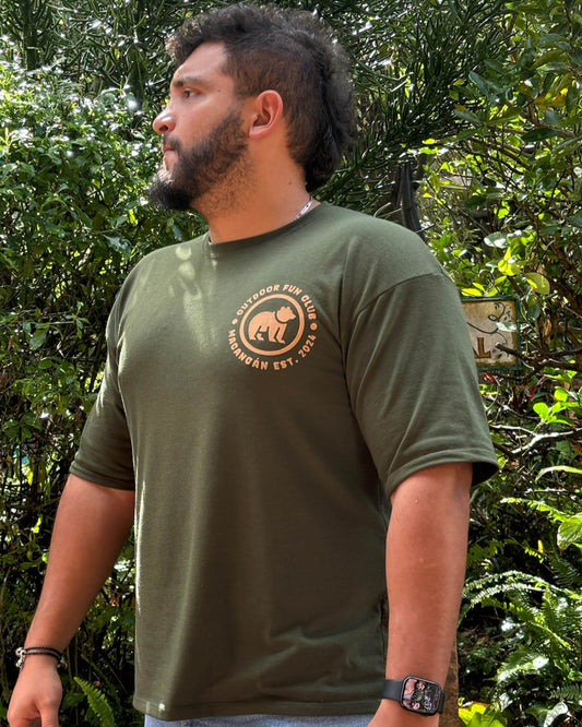 Camiseta Oversize Bears on Hiking